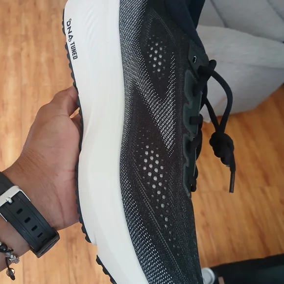 Brooks Women’s Glycerin GTS 23 Supportive RunninBrooks Men's Black Running Shoes - Picture 9 of 14